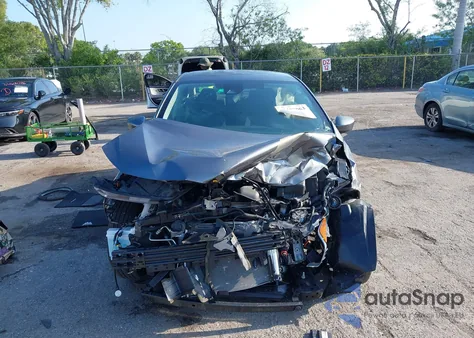 2022 Nissan Versa 1.6 Sv Xtronic Cvt из США, поврежденный, VIN 3N1CN8EV0NL863749